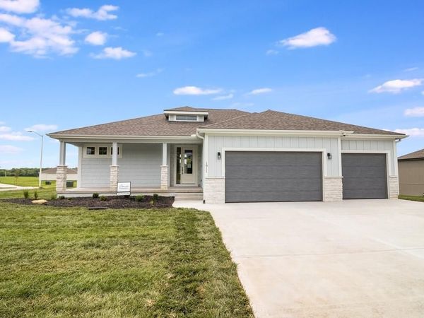 1811 Halls Creek Avenue, Raymore, MO 64083