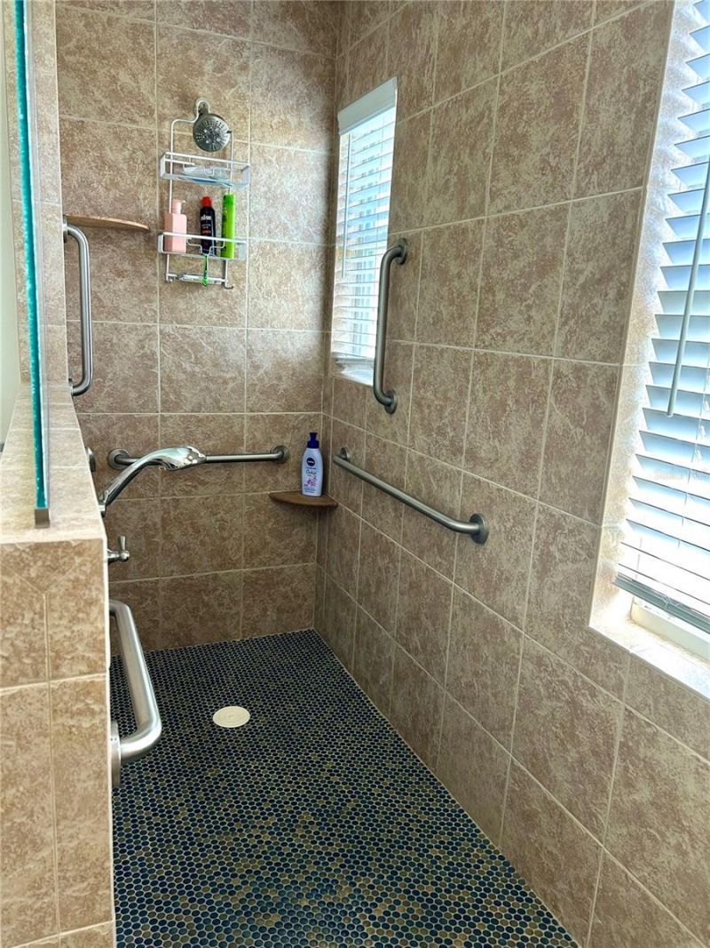 7448 39th Court E, Sarasota, FL 34243 Photo