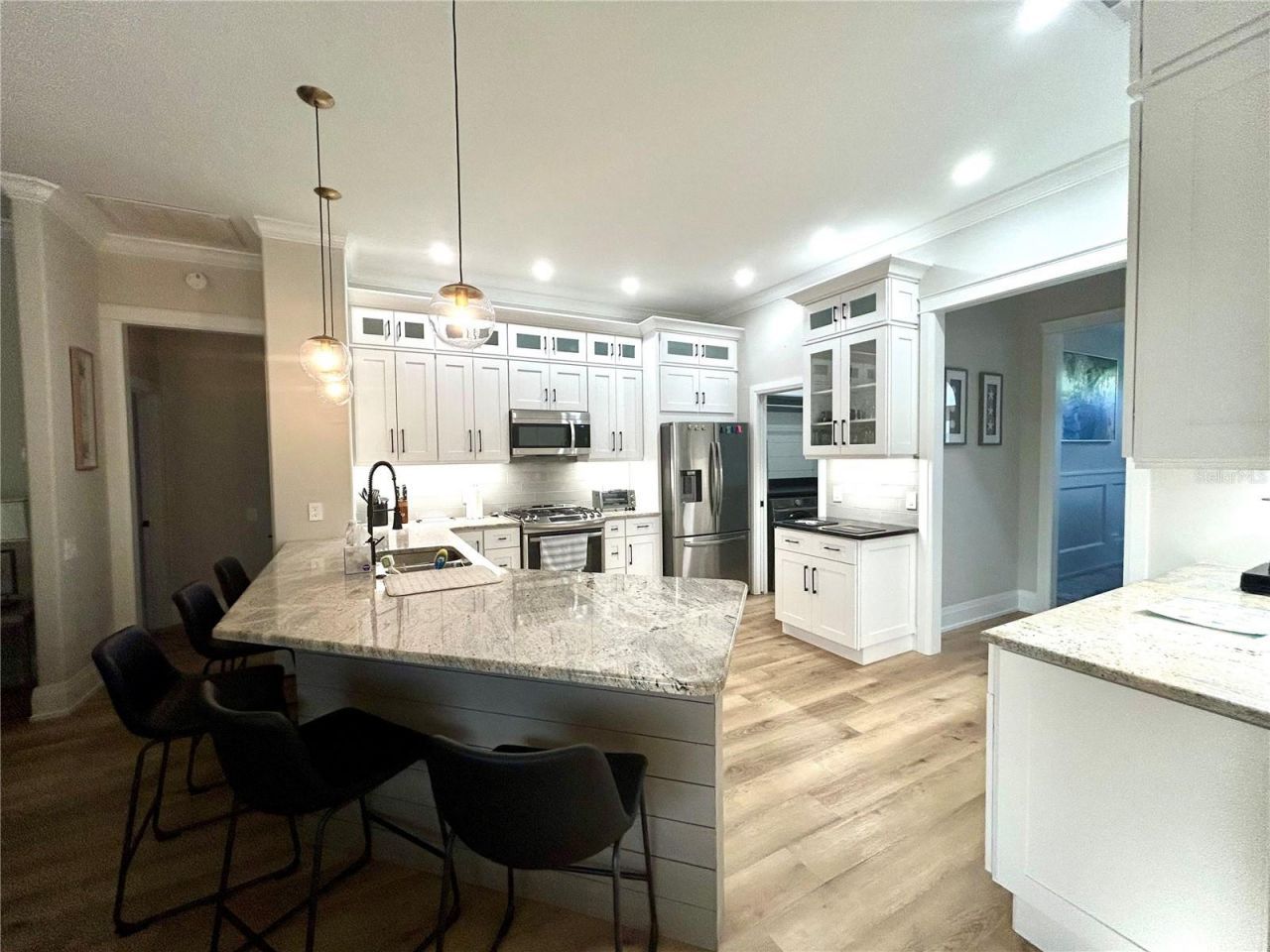 7448 39th Court E, Sarasota, FL 34243 Photo