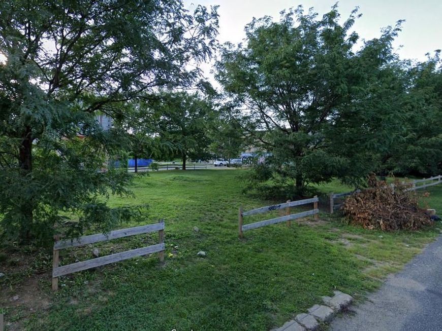 2204 N Leithgow Street, Philadelphia, PA 19133 Main Photo