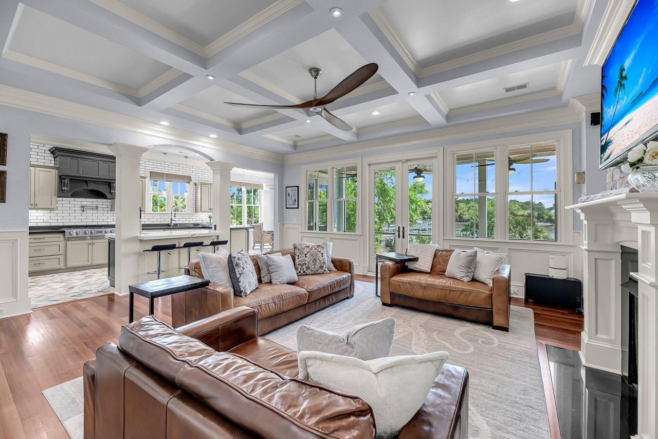 2254 Beckenham Drive Photo 18