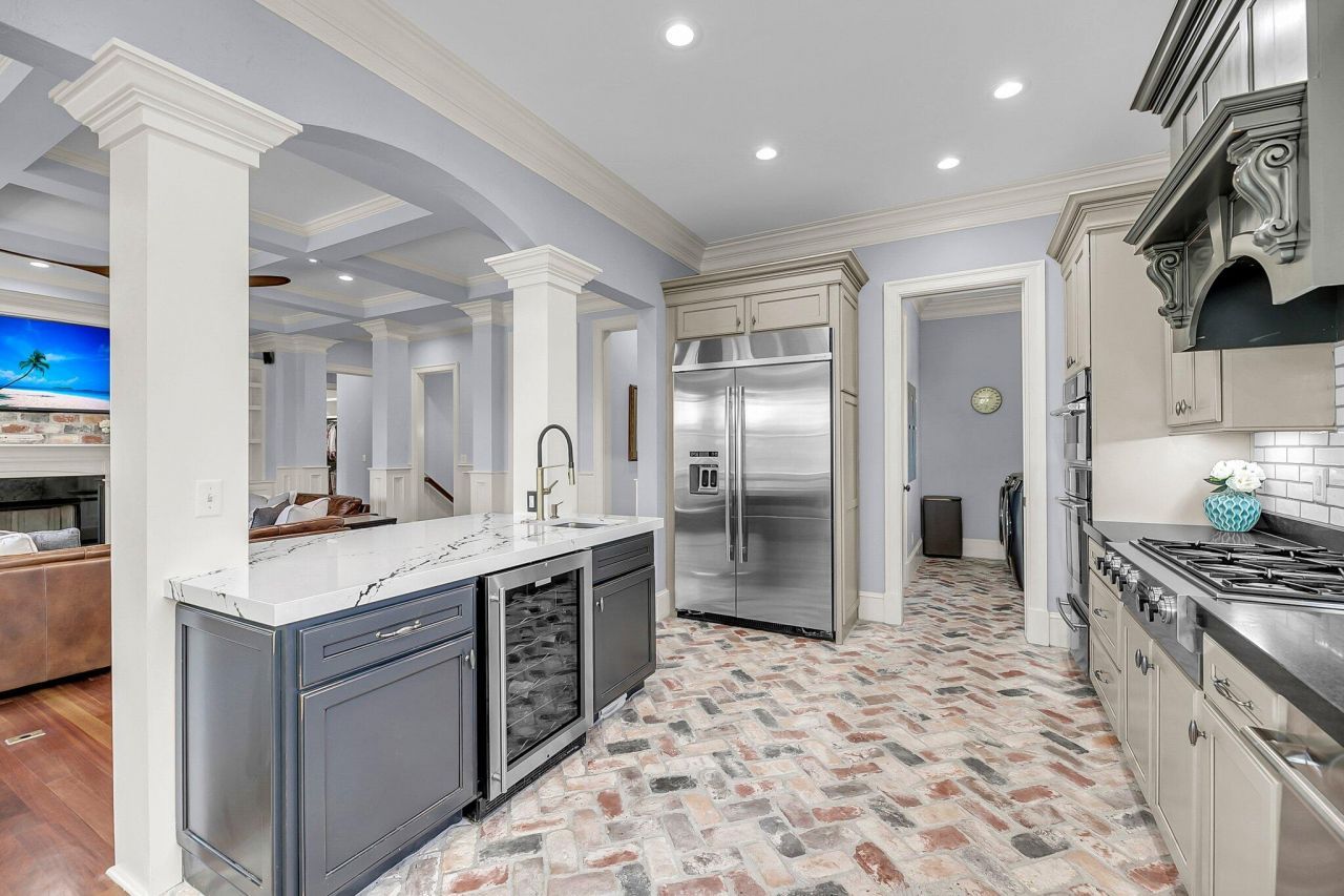 2254 Beckenham Drive Photo 23