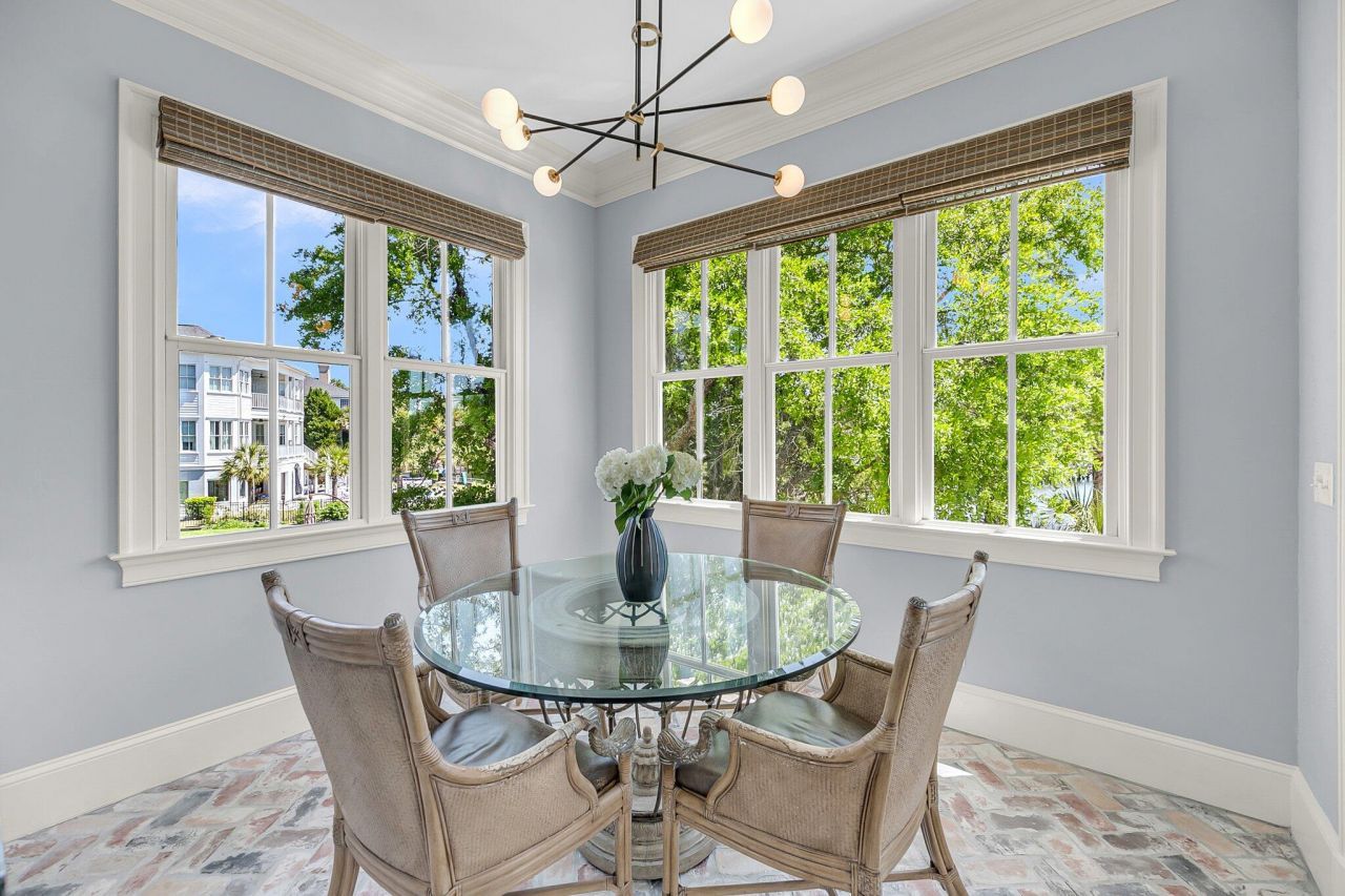 2254 Beckenham Drive Photo 26