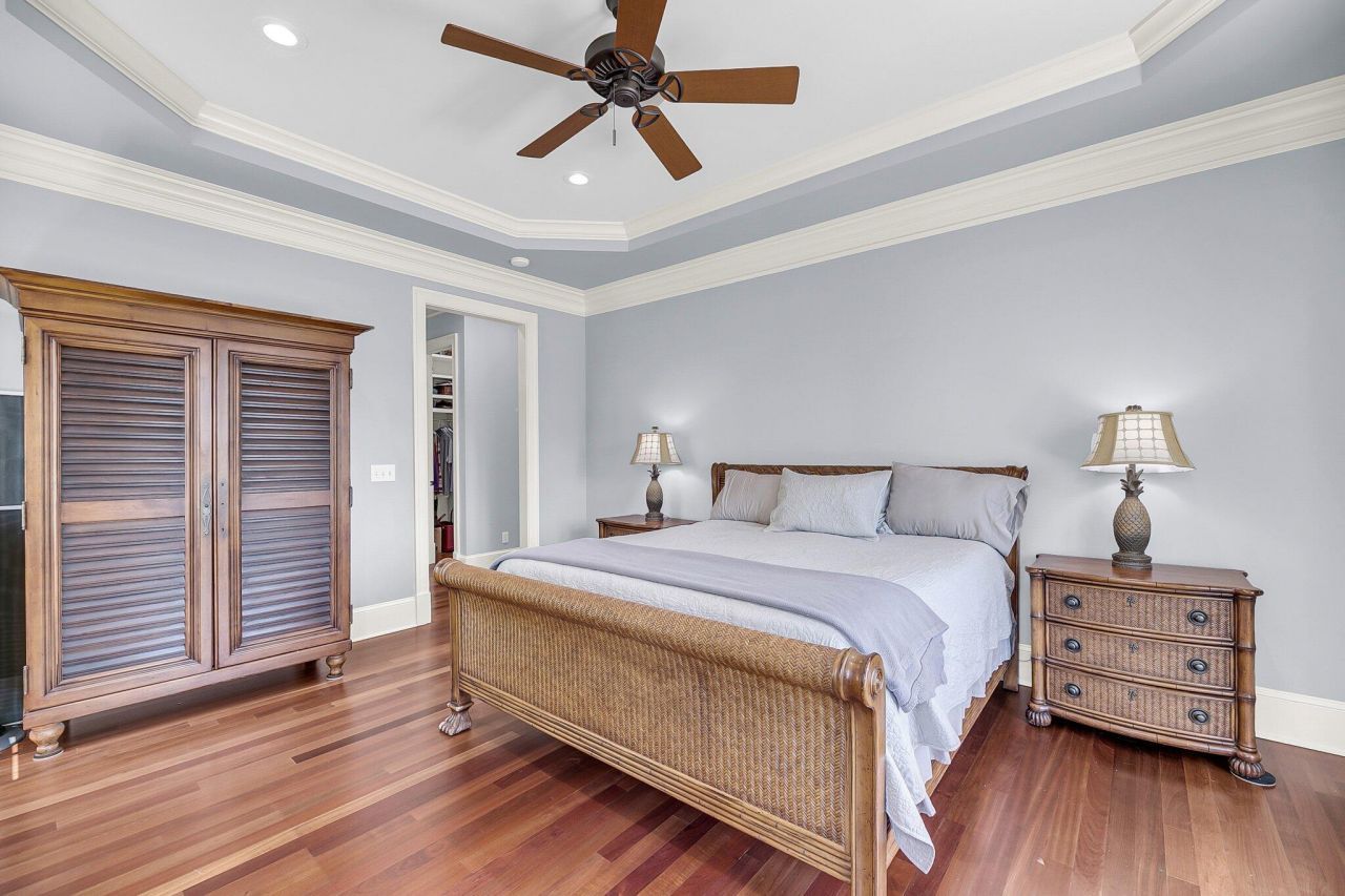 2254 Beckenham Drive Photo 32