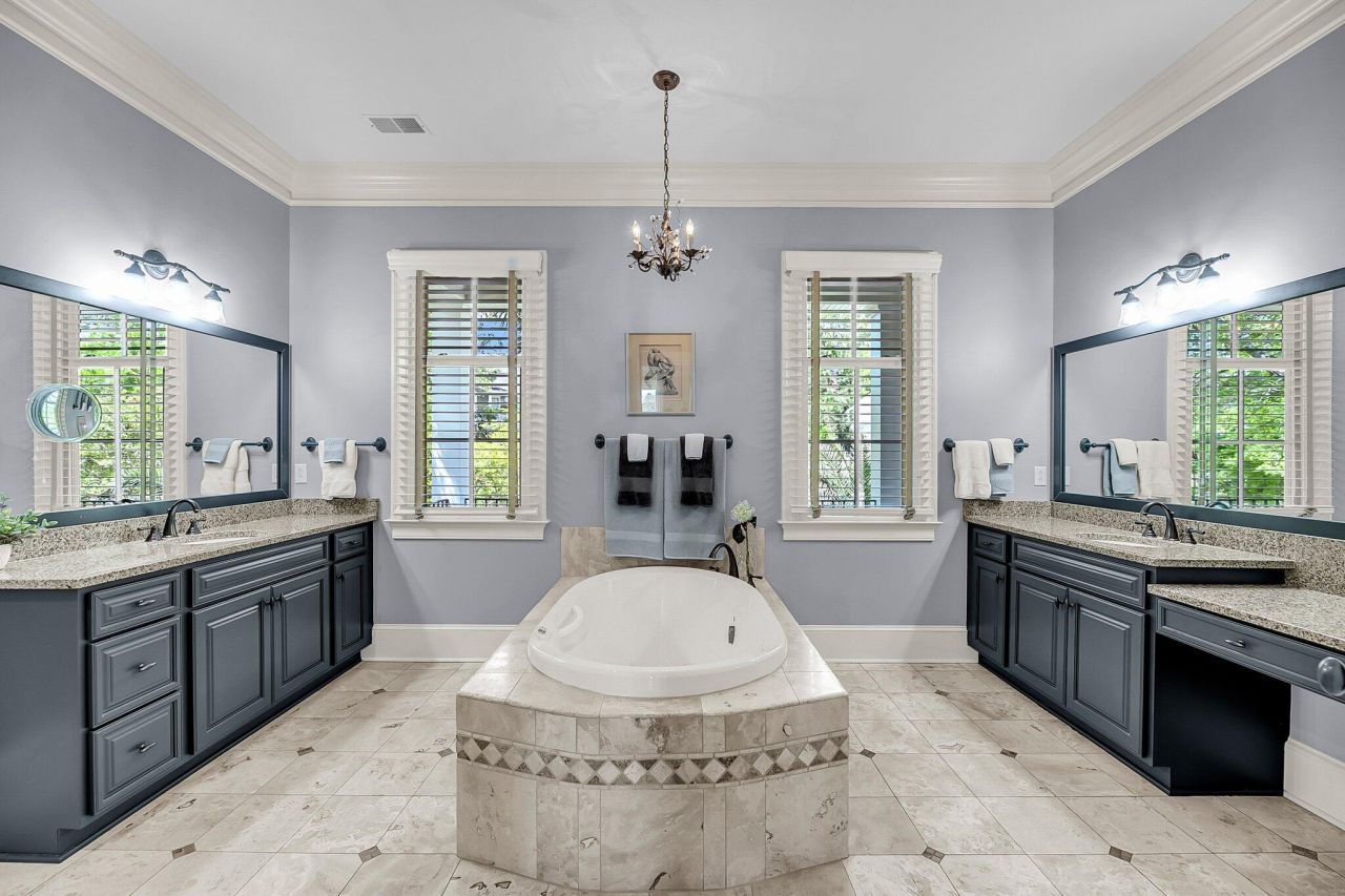 2254 Beckenham Drive Photo 35