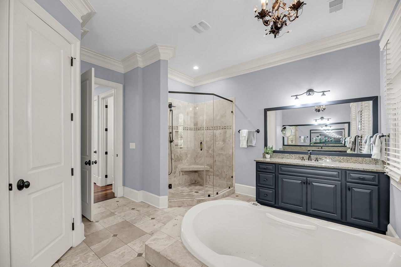 2254 Beckenham Drive Photo 36