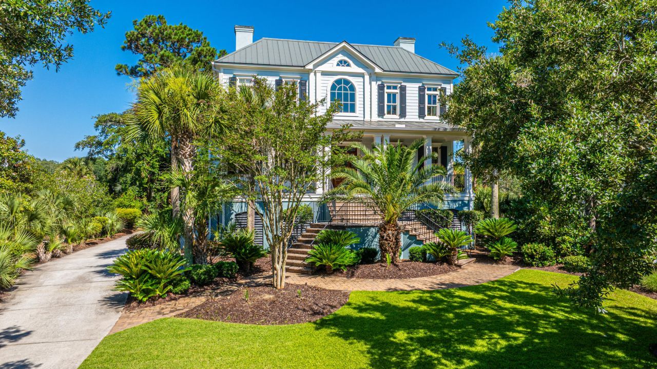 2254 Beckenham Drive Photo 4