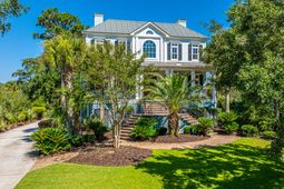 2254 Beckenham Drive photo 4