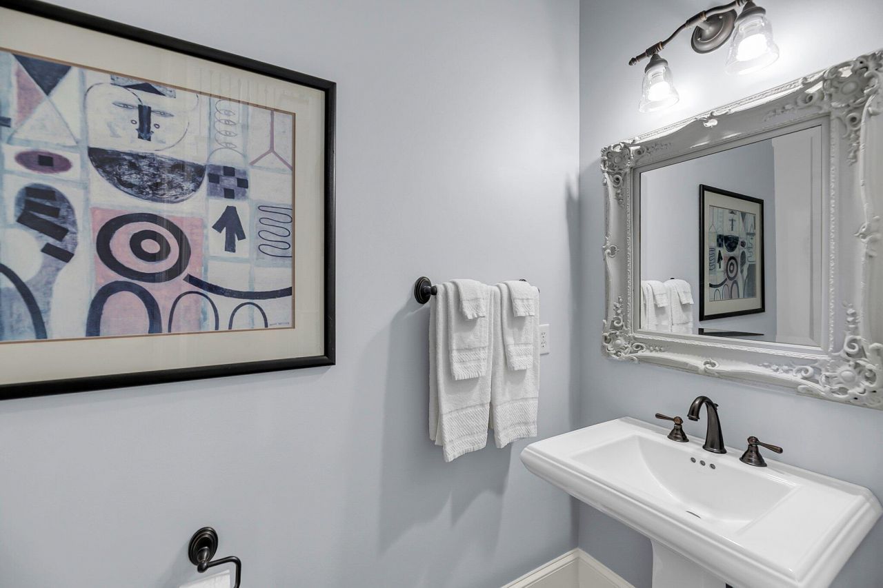 2254 Beckenham Drive Photo 41