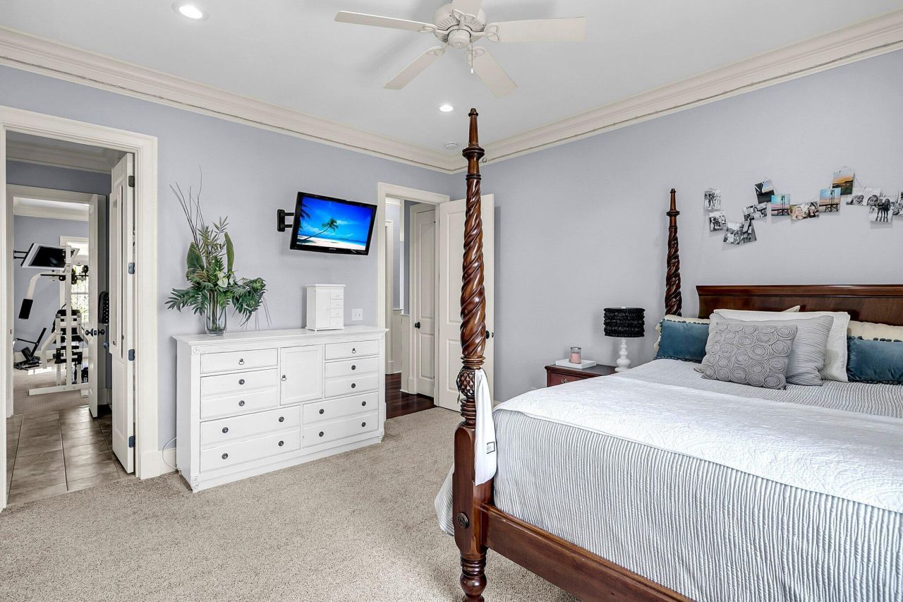 2254 Beckenham Drive Photo 46