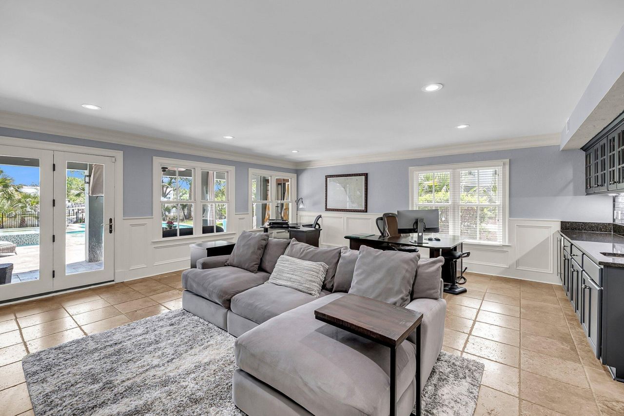 2254 Beckenham Drive Photo 67