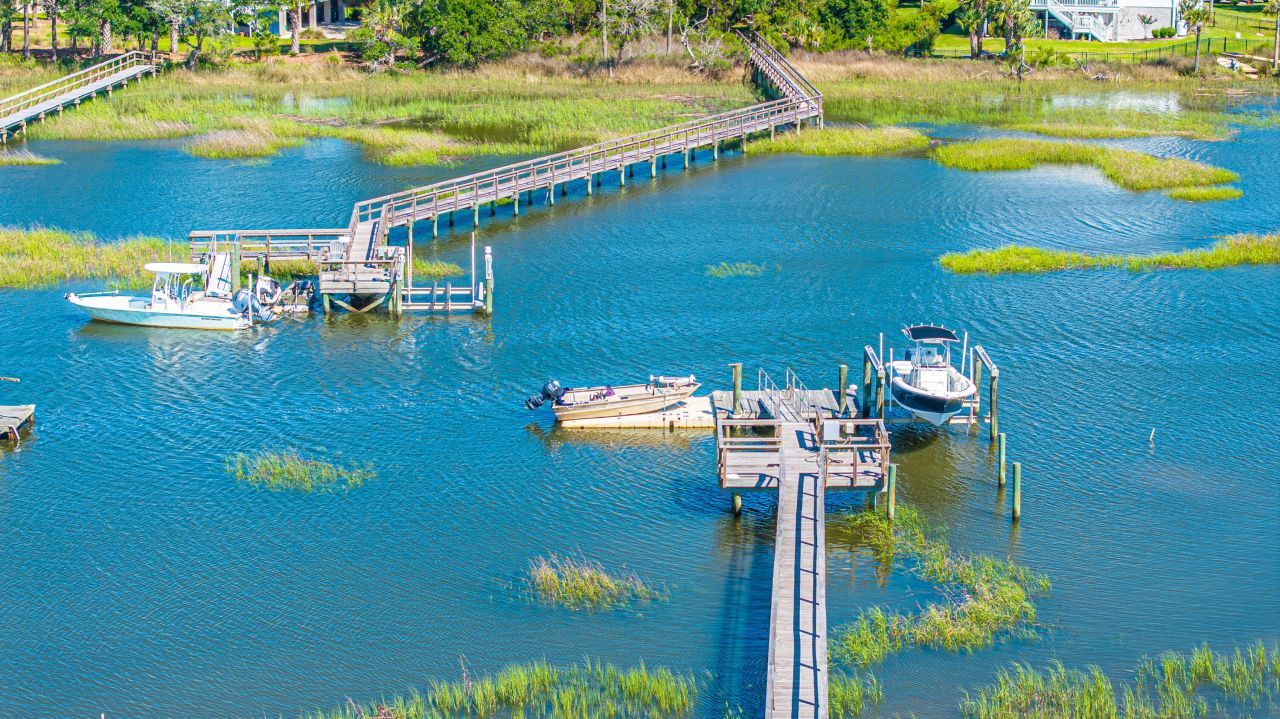 2254 Beckenham Drive Photo 8