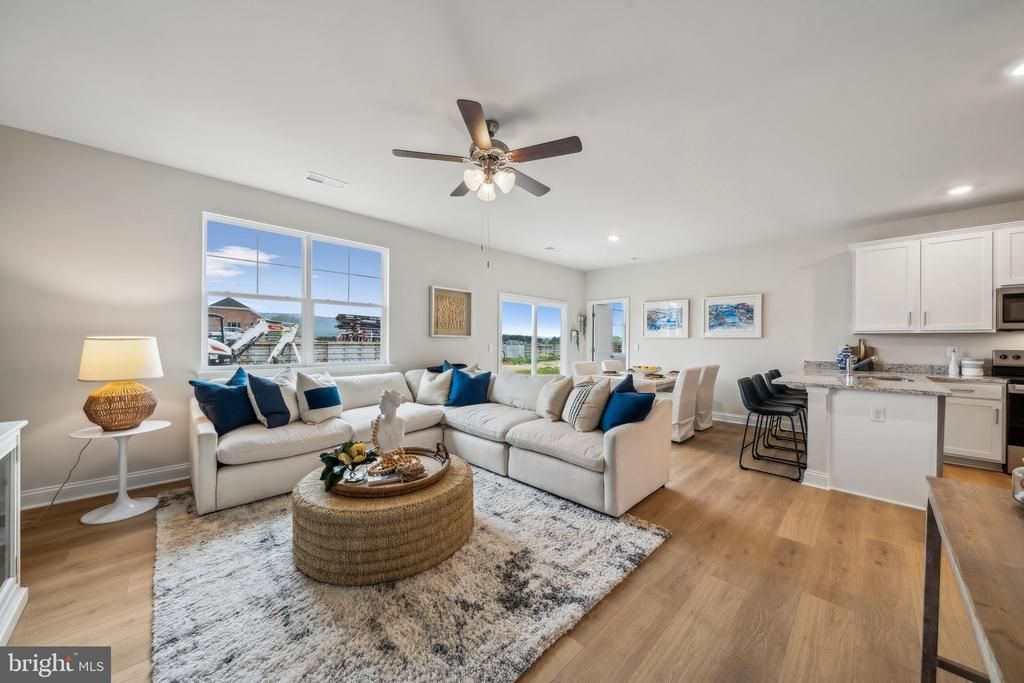 14734 Green View Dr, Elkton, VA 22827 Main Photo