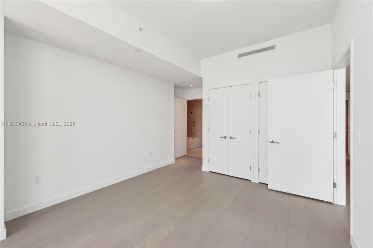 500 Alton Rd., Unit 3004, Miami Beach, FL 33139 Photo