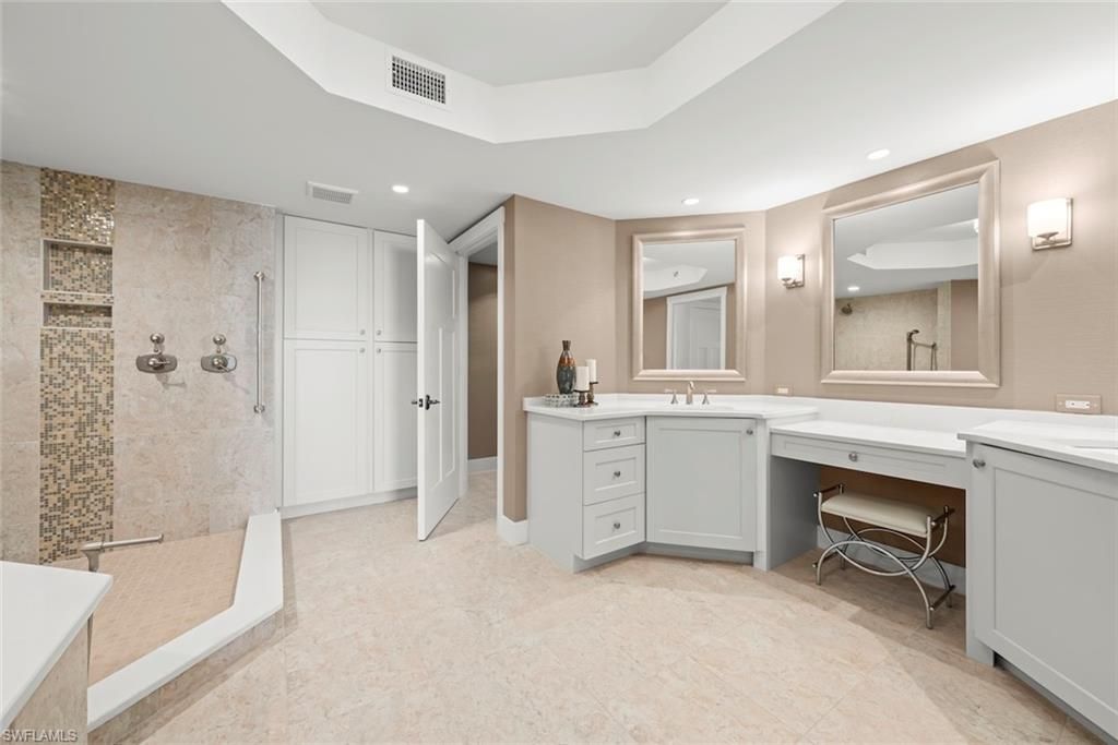 2549 W Gulf Dr, Unit 102, Sanibel, FL 33957 Photo