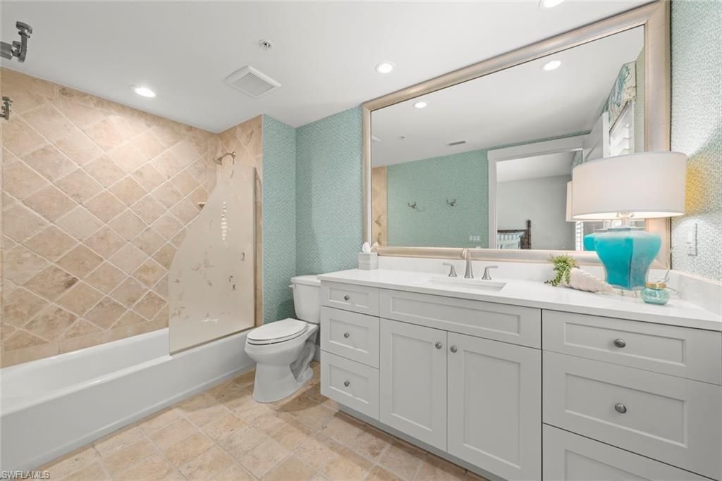 2549 W Gulf Dr, Unit 102, Sanibel, FL 33957 Photo