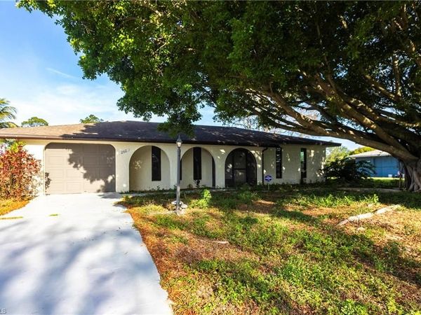 242 Ground Dove CIR, LEHIGH ACRES, FL 33936