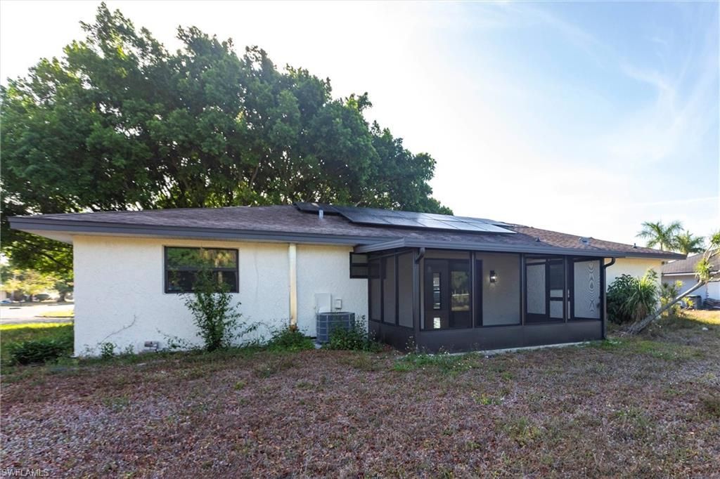 242 Ground Dove Cir, Lehigh Acres, FL 33936 Photo