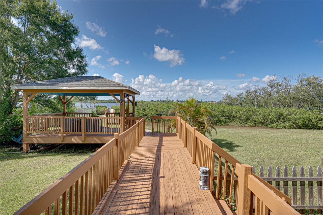 3484 Shore Drive, Safety Harbor, FL 34695 Photo