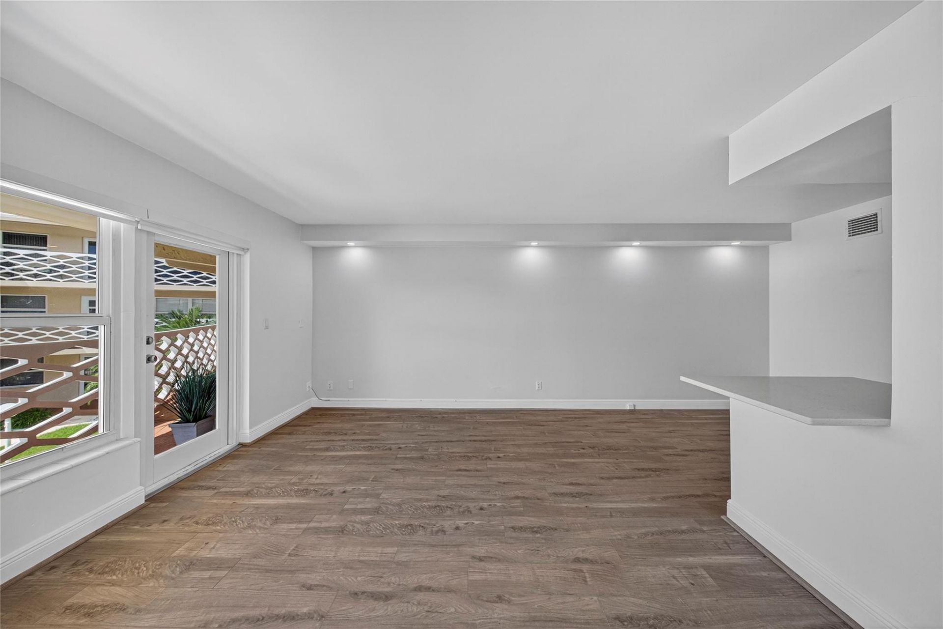 4836 NE 23rd Avenue, Unit 17, Fort Lauderdale, FL 33308 Photo