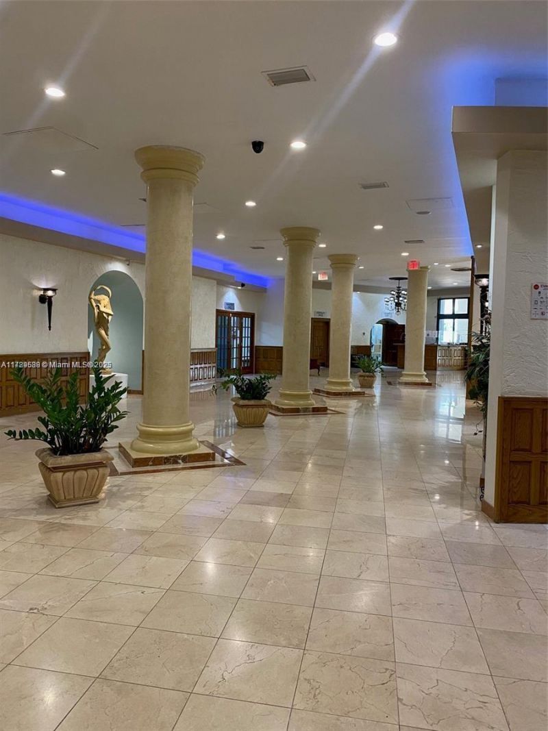 3725 S Ocean Dr, Unit 1108, Hollywood, FL 33019 Photo