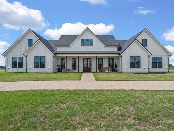 120 Southern Heights Drive, Lorena, TX 76655