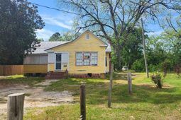 2099 Legrand Smoak Street photo 4