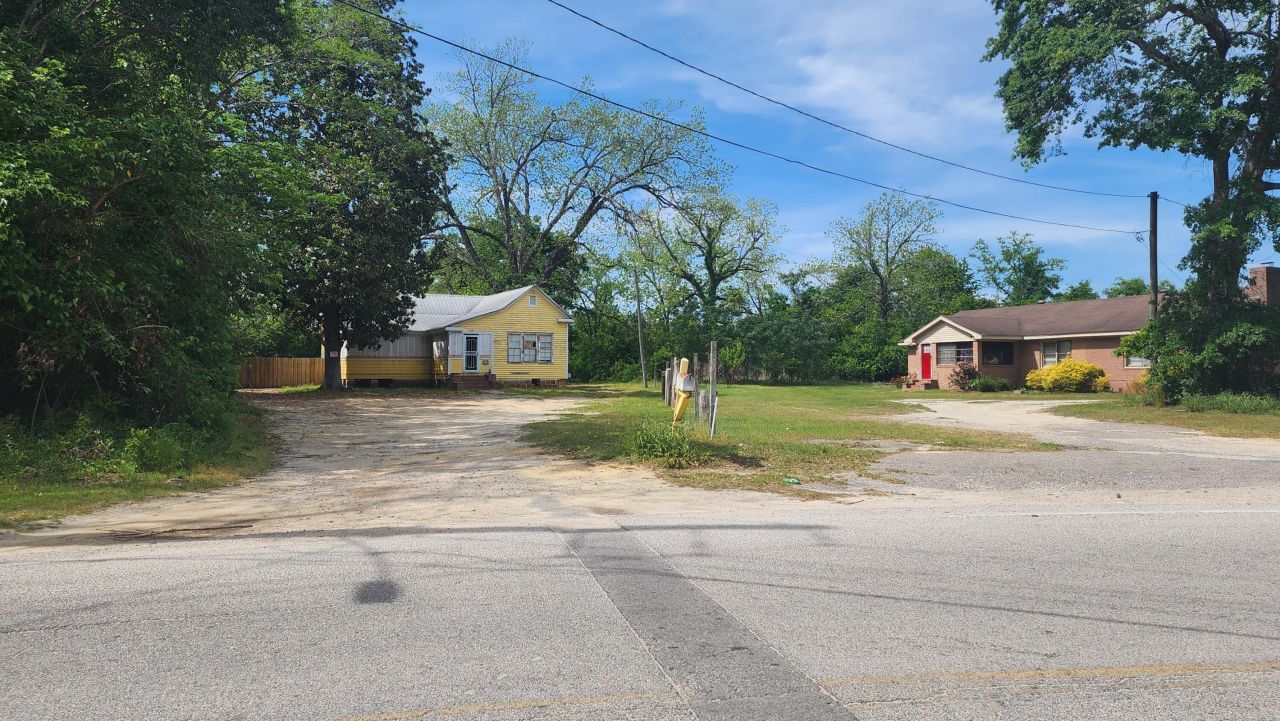 2099 Legrand Smoak Street Photo 5