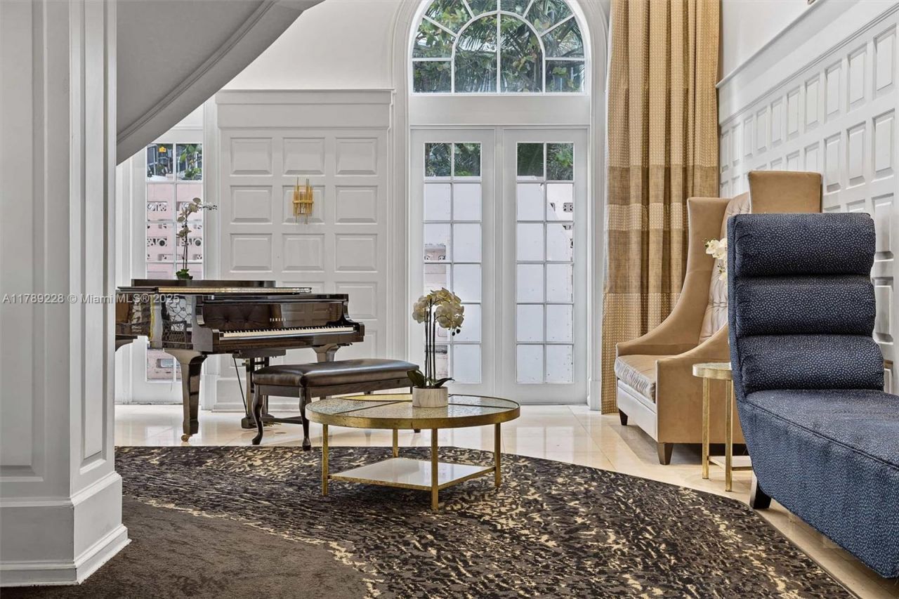 5225 Collins Ave, Unit 1117, Miami Beach, FL 33140 Photo