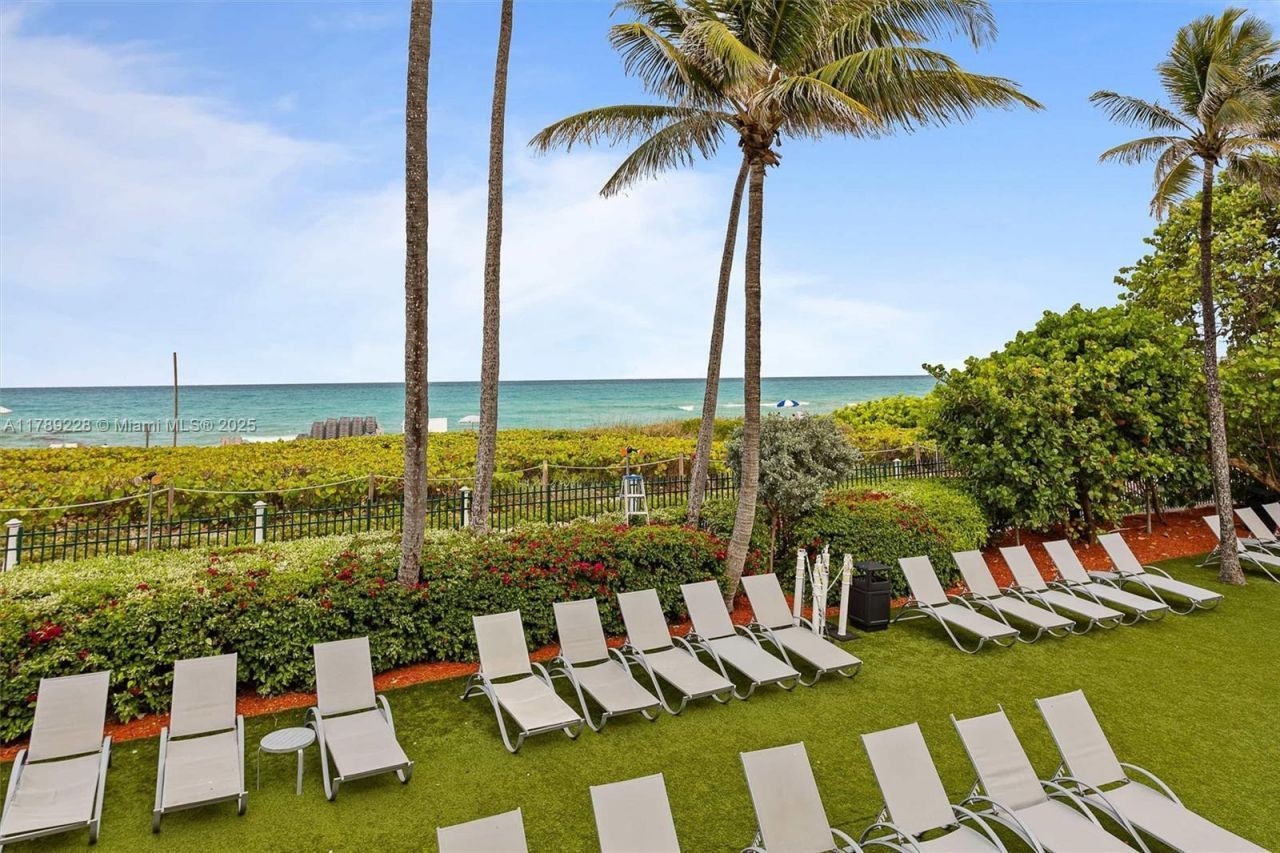 5225 Collins Ave, Unit 1117, Miami Beach, FL 33140 Photo