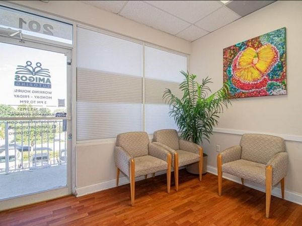 5580 W 16th Ave, Hialeah, FL 33012