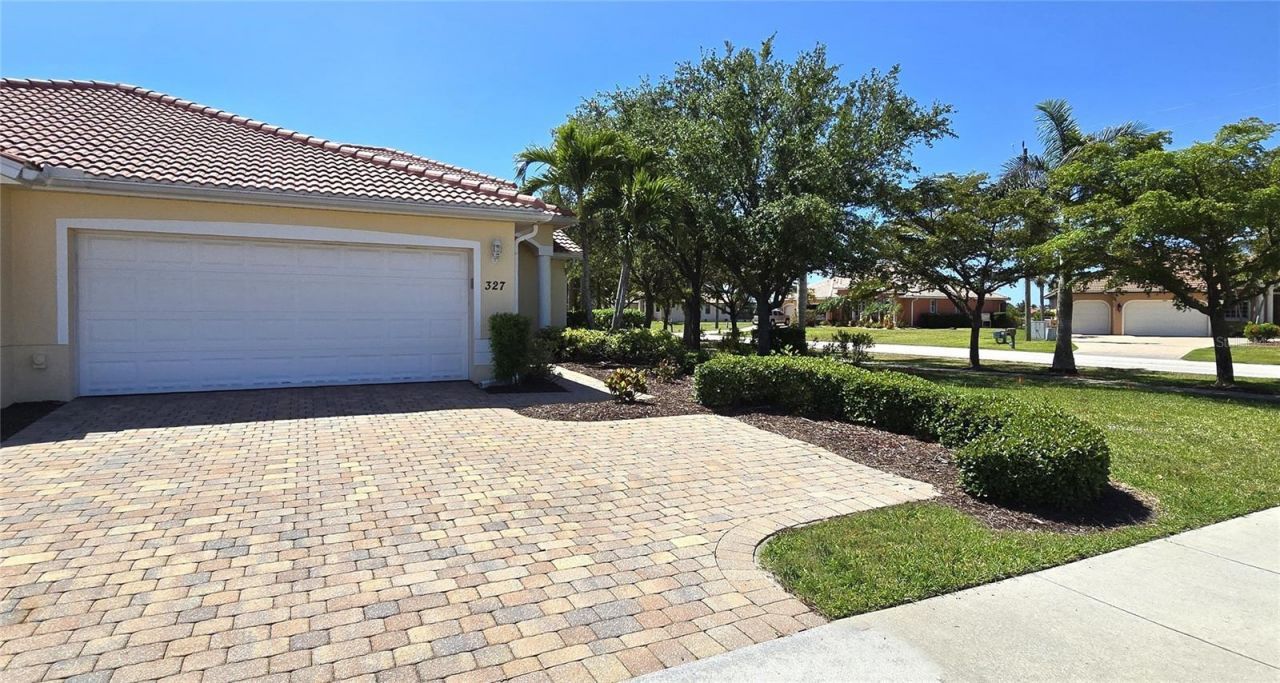 327 Monaco Drive, Unit 12, Punta Gorda, FL 33950 Photo