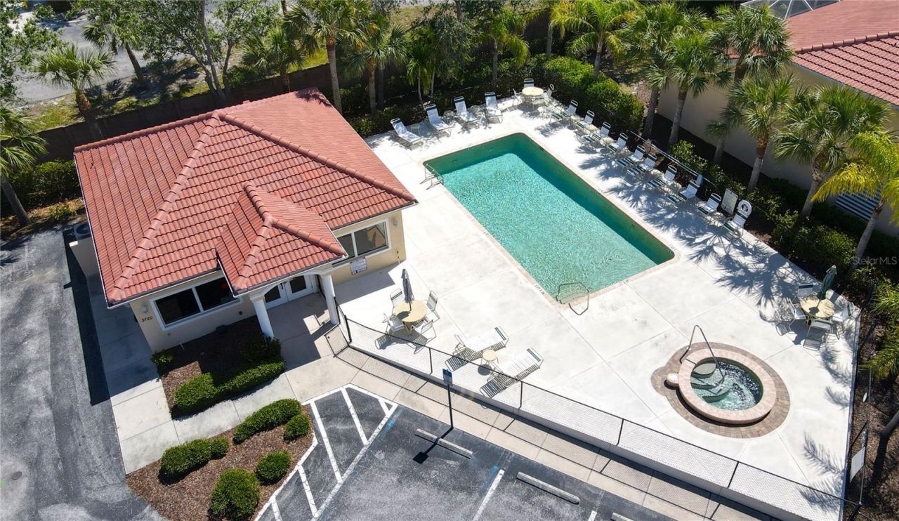 327 Monaco Drive, Unit 12, Punta Gorda, FL 33950 Photo