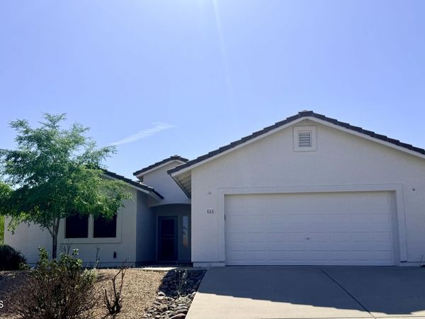 585 S LINCOLN Street, Wickenburg, AZ 85390