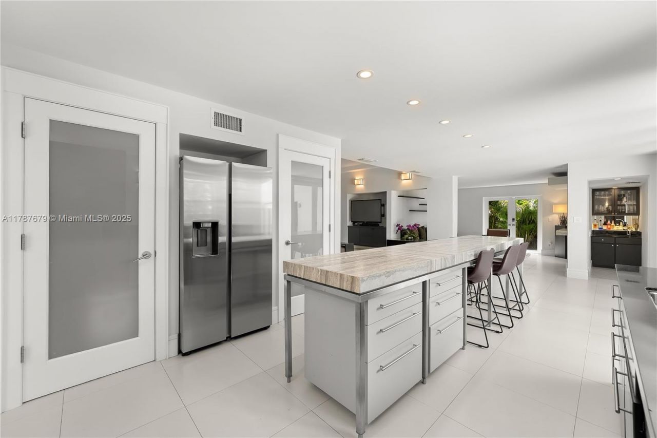 Please Call For Address, Miami Beach, FL 33139 Photo