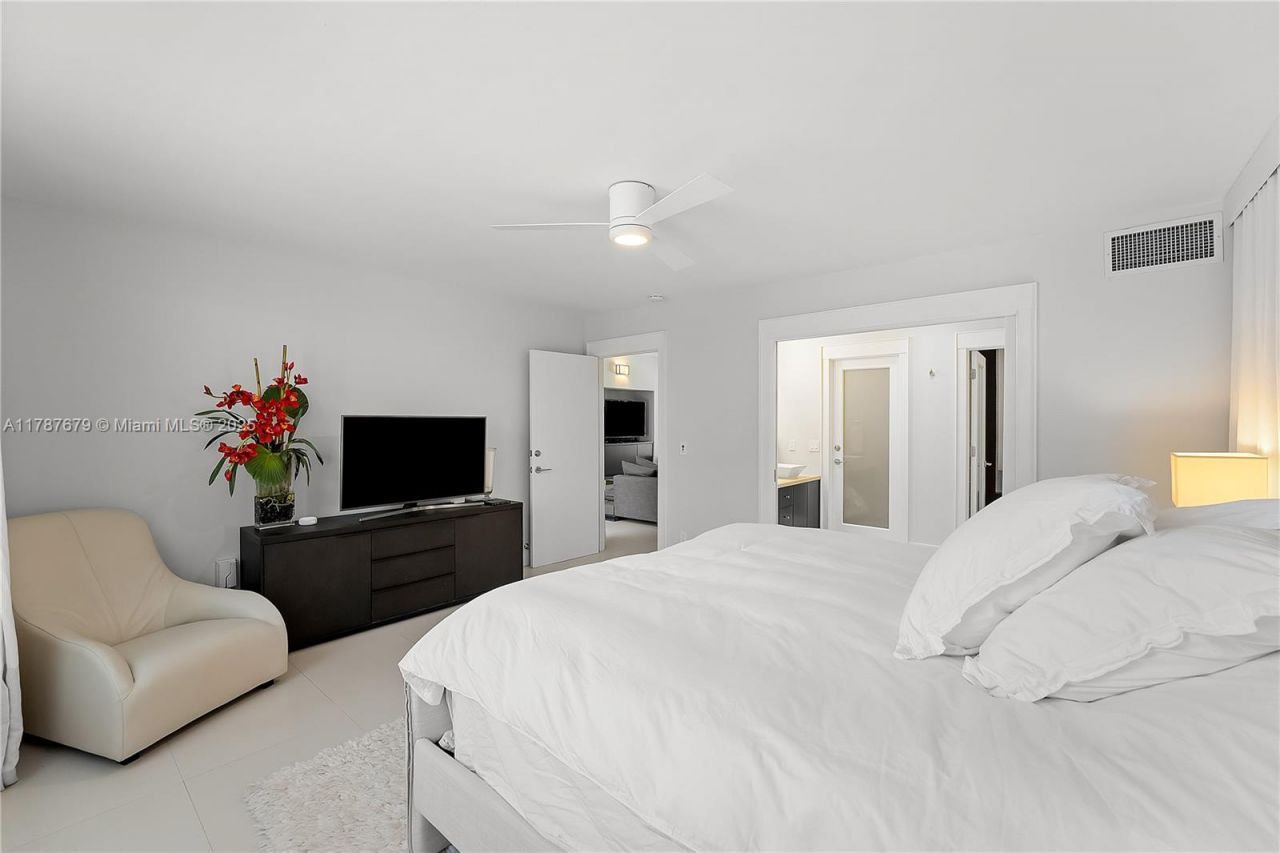 Please Call For Address, Miami Beach, FL 33139 Photo