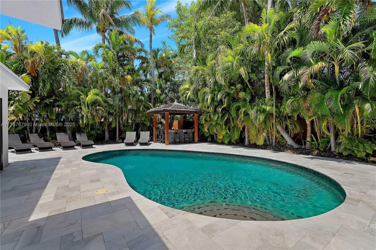 Please Call For Address, Miami Beach, FL 33139 Photo