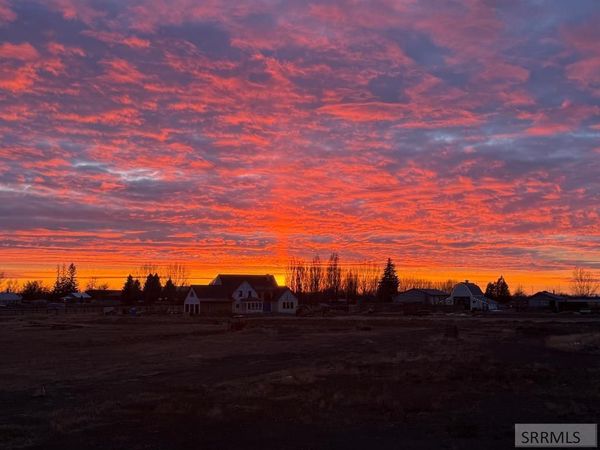 2561 N Silverleaf Lane, REXBURG, ID 83440