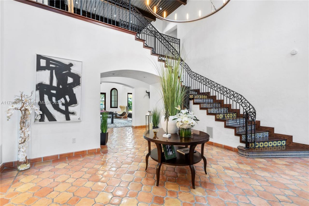 1201 NE 83rd St, Miami, FL 33138 Photo