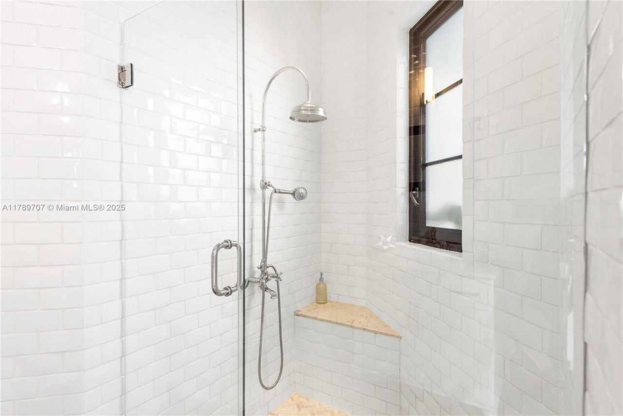 1201 NE 83rd St, Miami, FL 33138 Photo