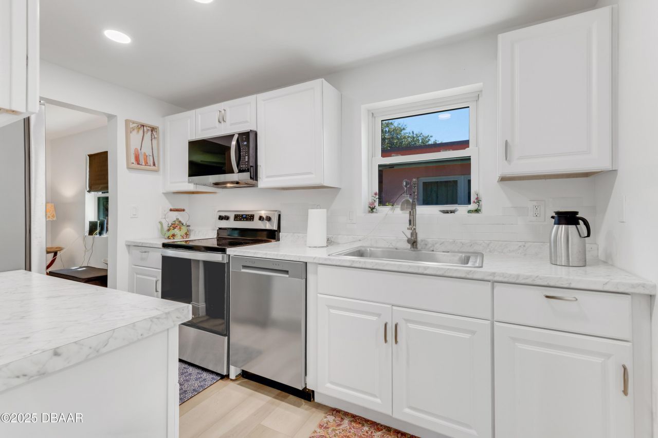 426 Flushing Avenue, Daytona Beach, FL 32118 Photo