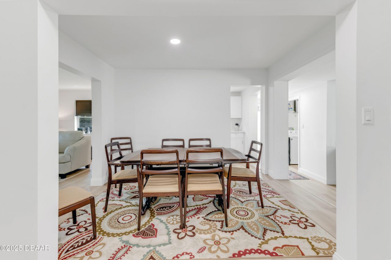 426 Flushing Avenue, Daytona Beach, FL 32118 Photo
