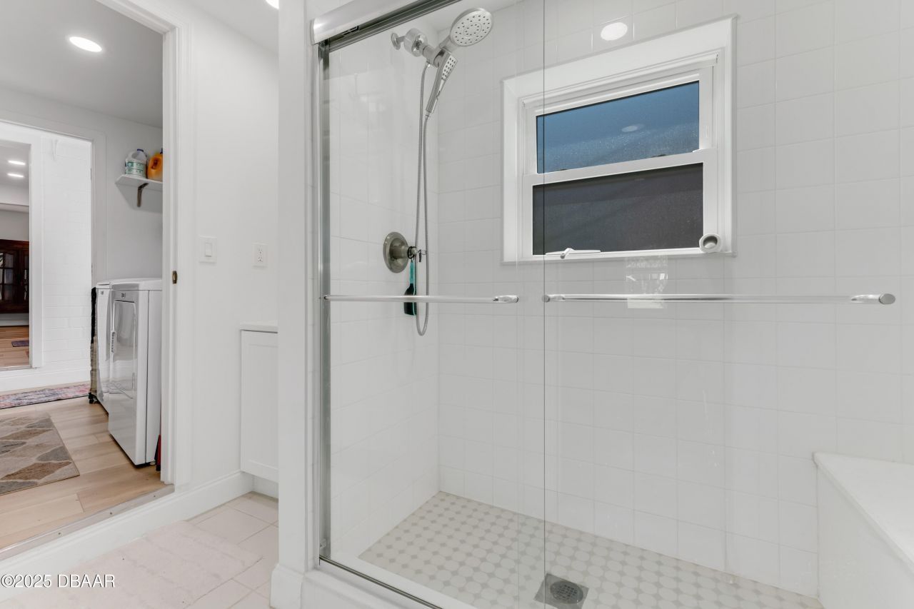 426 Flushing Avenue, Daytona Beach, FL 32118 Photo