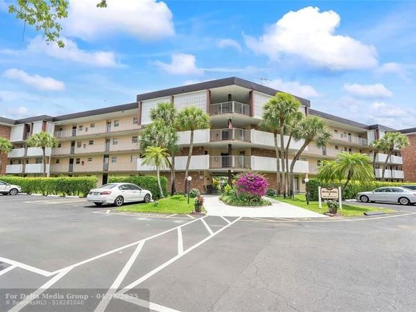 2900 NW 47th Ter, Unit 303B, Lauderdale Lakes, FL 33313