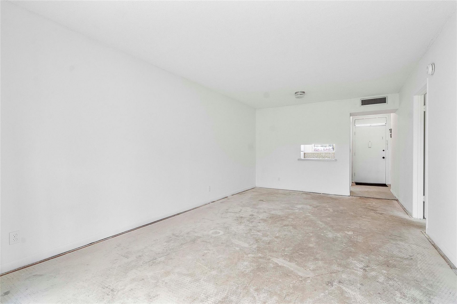 2900 NW 47th Terrace, Unit 303b, Lauderdale Lakes, FL 33313 Photo