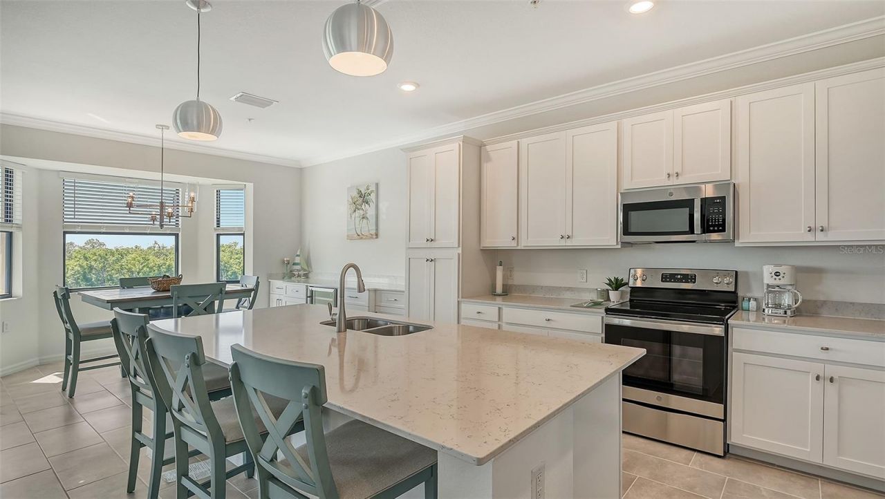 17902 Gawthrop Drive, Unit 402, Lakewood Ranch, FL 34211 Photo