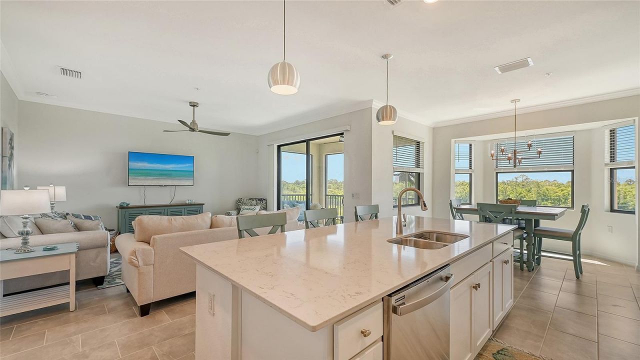 17902 Gawthrop Drive, Unit 402, Lakewood Ranch, FL 34211 Photo