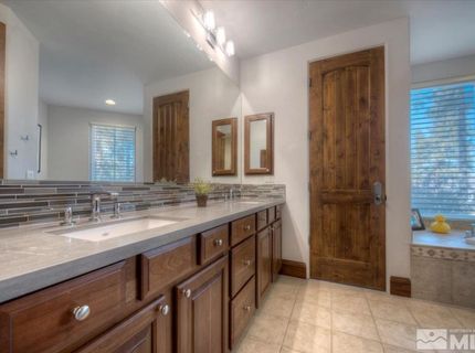 6090 Lake Geneva Drive, Reno, NV 89511 Photo