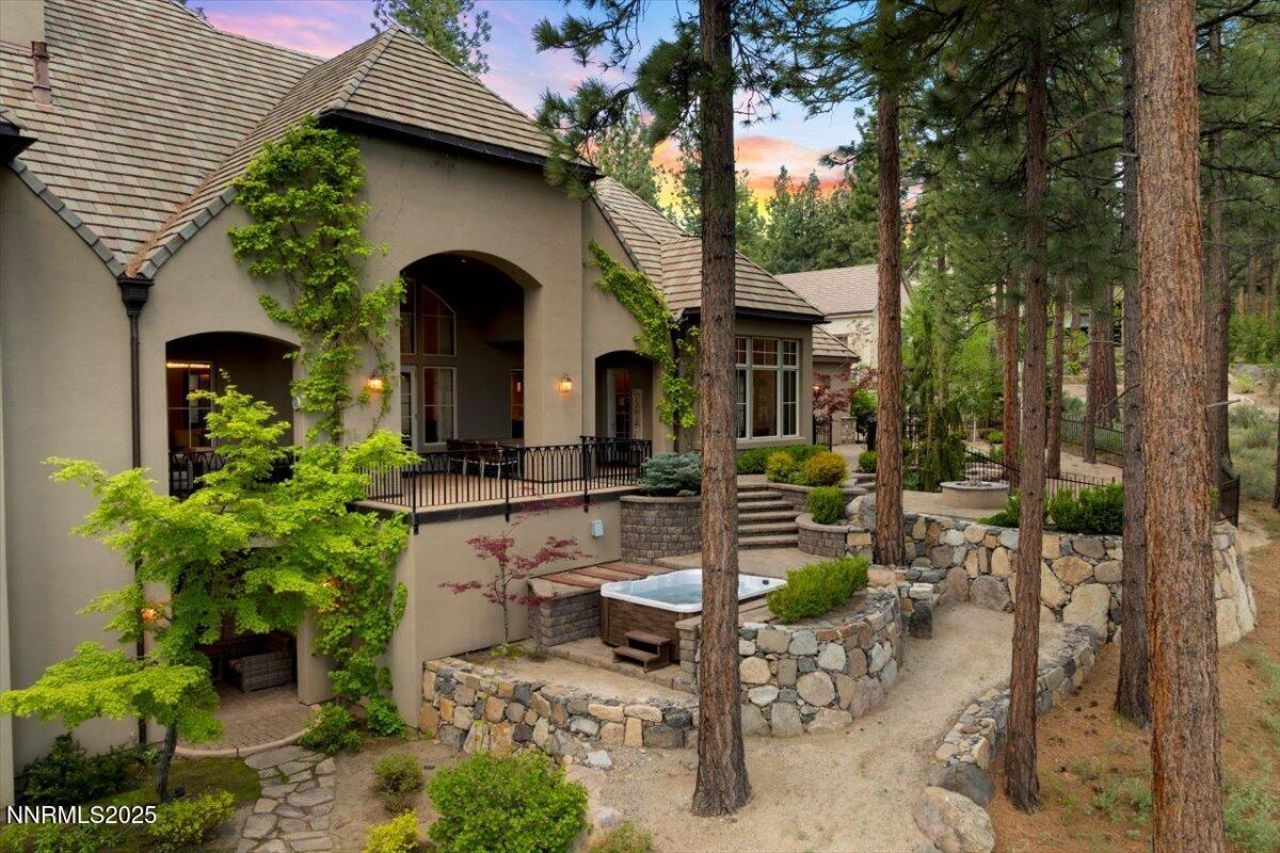 6090 Lake Geneva Drive, Reno, NV 89511 Photo