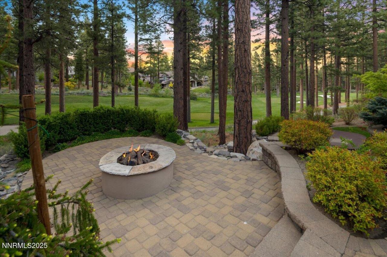 6090 Lake Geneva Drive, Reno, NV 89511 Photo